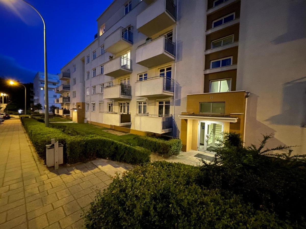 Modern Box Apartment Gdynia Exterior photo